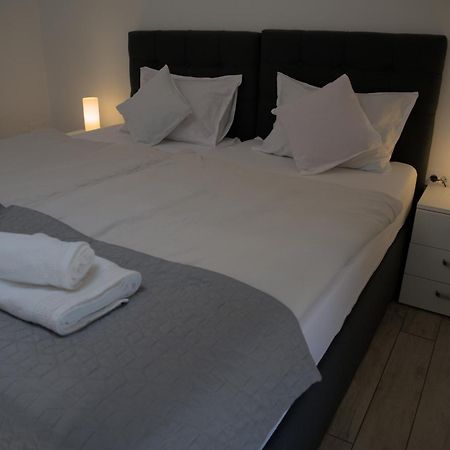 Apartmaji Soncek Izola Exteriér fotografie